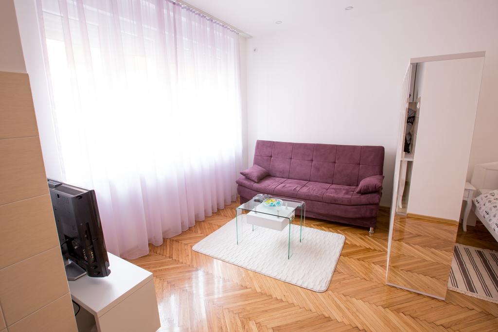Apartment Center Nikšić Esterno foto